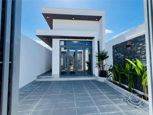 BÁN NHÀ C4 MỚI XÂY FULL NỘI THẤT ĐẸP , PHONG NẪM, TP PHAN THIẾT