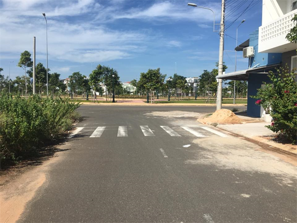 Cần bán 367m mặt tiền đường Phạm Hùng, Tp. Phan Thiết, tỉnh Bình Thuận.